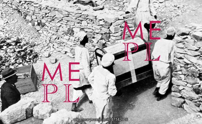 : Howard Carter - artifacts removed from tomb of Tutankhamen : Howard Carter - artifacts removed from tomb of Tutankhamen