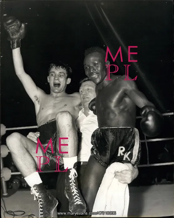 : Howard Winstone and Rafiu King after boxing match : Howard Winstone and Rafiu King after boxing match