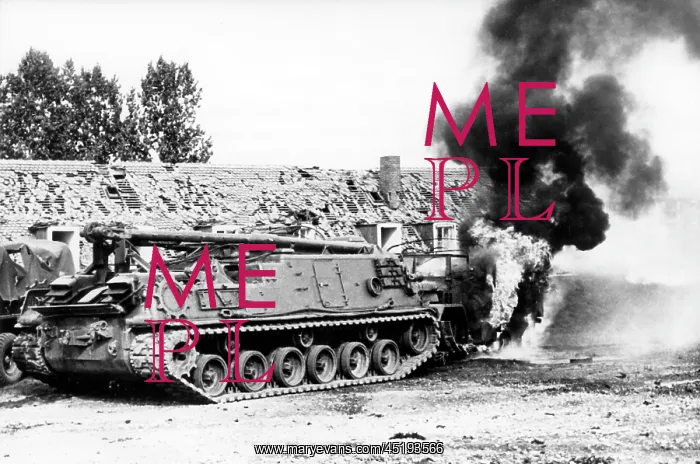 : US howitzer explodes : US howitzer explodes