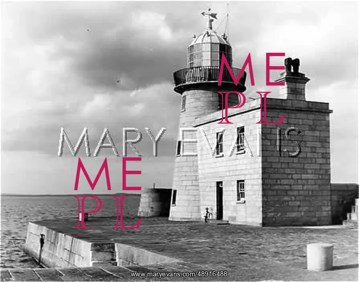  : HOWTH HARBOUR LIGHTHOUSE