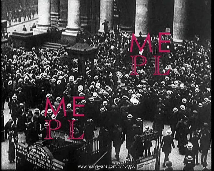 : Huge Crowds Of British Men Queueing Up To Volunteer : Huge Crowds Of British Men Queueing Up To Volunteer