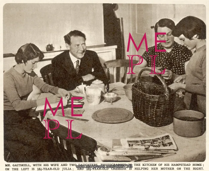 : Hugh Gaitskell with his family : Hugh Gaitskell with his family