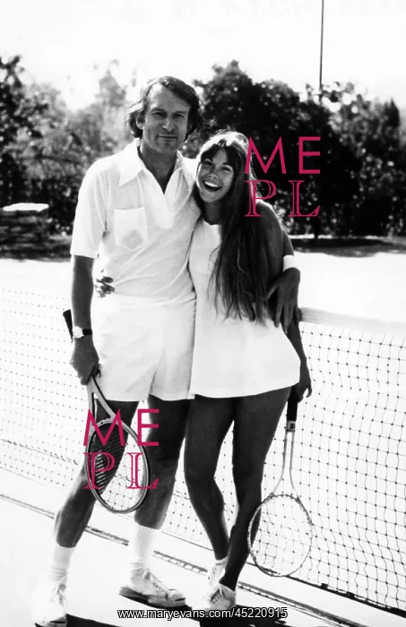 : Hugh Hefner and Barbi Benton pose for a ? : Hugh Hefner and Barbi Benton pose for a ?