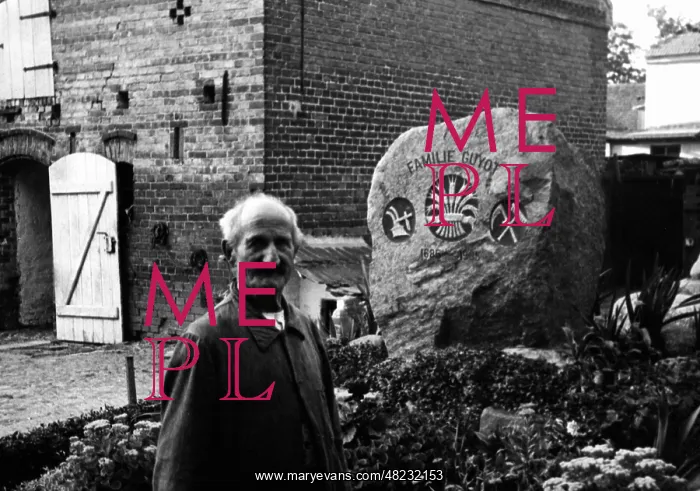 : Huguenot farmer at Berlin, 1935 : Huguenot farmer at Berlin, 1935