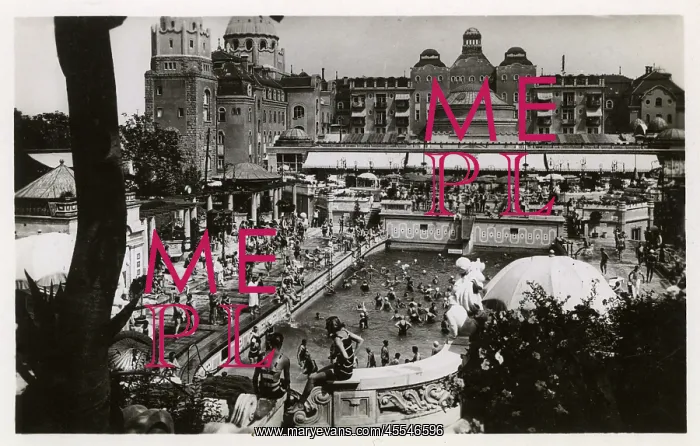 : Hungary - Budapest - The Gellert Baths : Hungary - Budapest - The Gellert Baths
