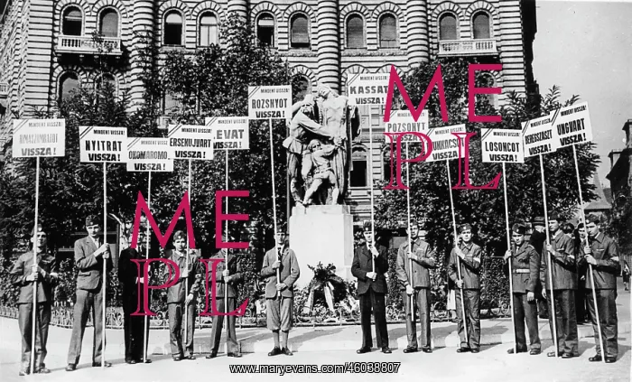 : Hungary demands it?s old borders : Hungary demands it?s old borders