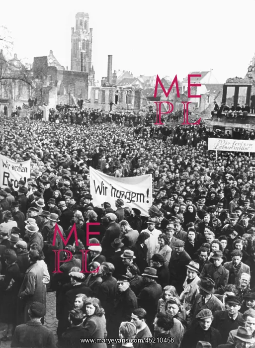  : Hunger demonstration in post-war Germany