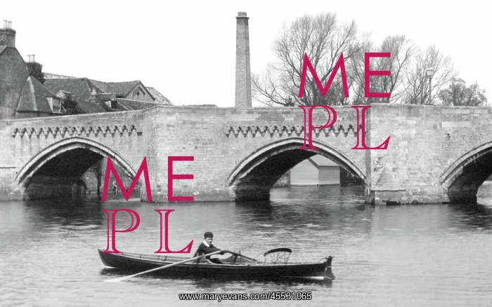 : Huntingdon, Rowing by the Old Bridge 1898 : Huntingdon, Rowing by the Old Bridge 1898