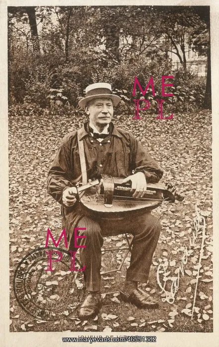  : Hurdy-Gurdy Man - France