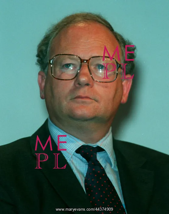  : Ian Taylor MP
