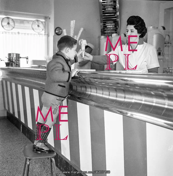 : Ice cream parlor Tichy in Vienna : Ice cream parlor Tichy in Vienna