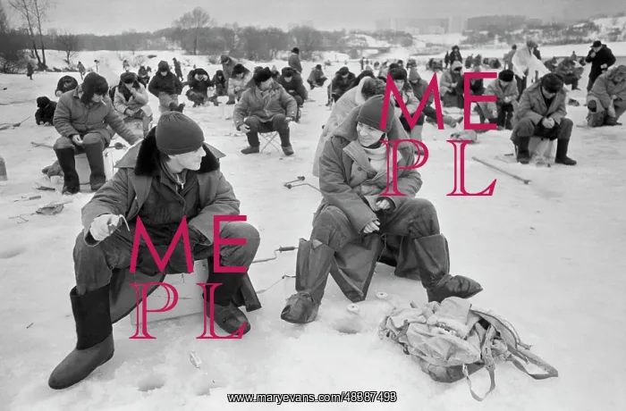 : Ice fishing : Ice fishing