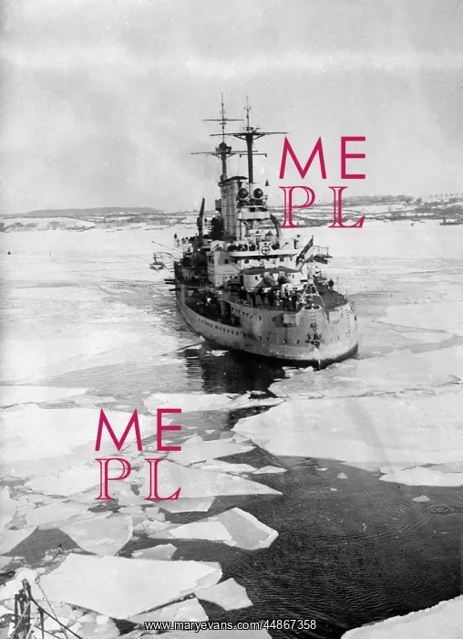 : Icebreaker in Baltic Sea : Icebreaker in Baltic Sea