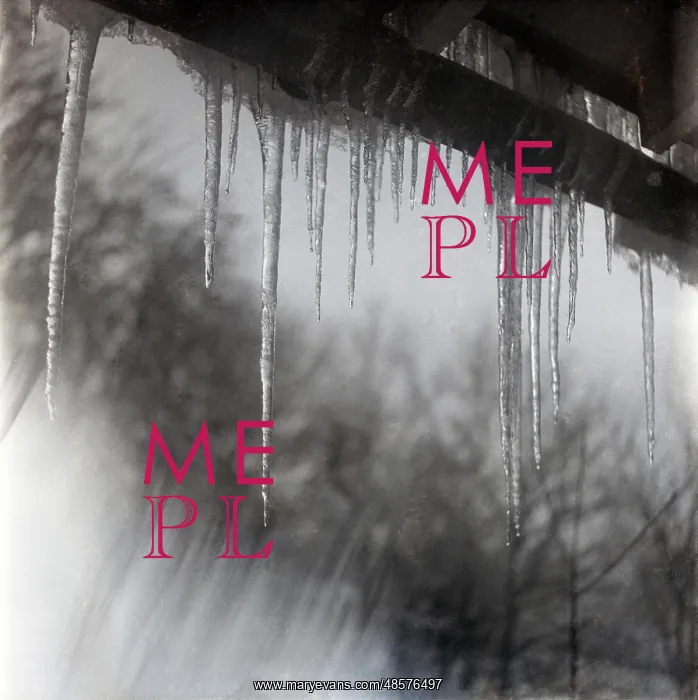  : Icicles hanging
