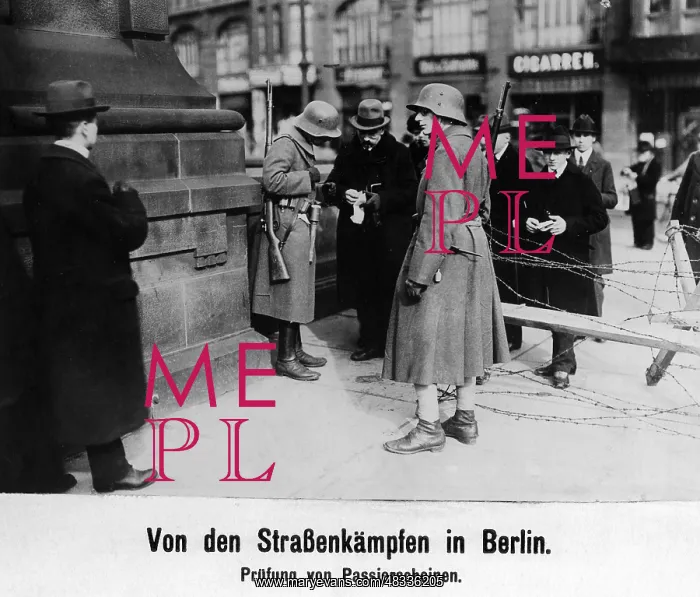 : Identity check during the Maerzkaempfe - March : Identity check during the Maerzkaempfe - March