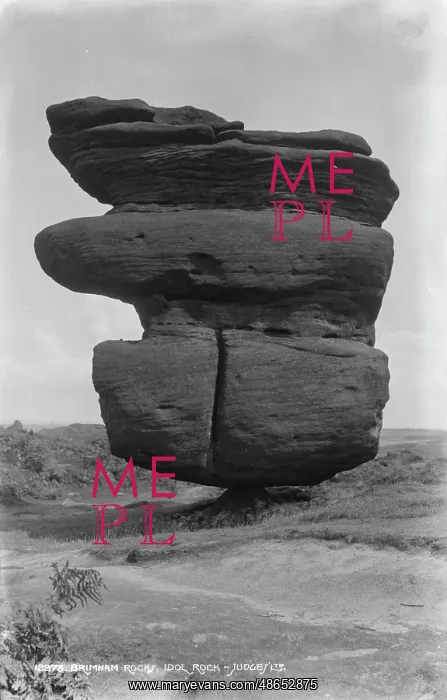 : Idol Rock at Brimham Rocks : Idol Rock at Brimham Rocks