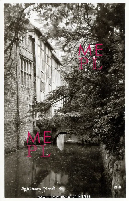  : Ightham Mote, Kent - The Moat