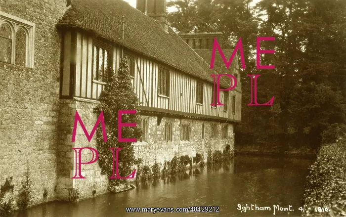  : Ightham Mote, Kent, side view