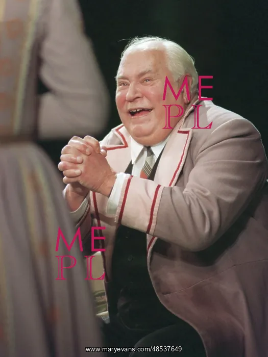 : Igor Gorbachev as Sokhov in performance Good things : Igor Gorbachev as Sokhov in performance Good things