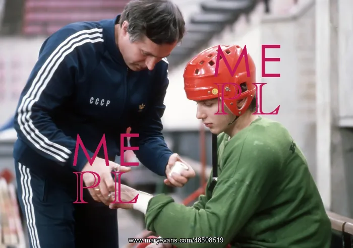 : Igor Larionov and Boris Sapronenkov, 1982 : Igor Larionov and Boris Sapronenkov, 1982
