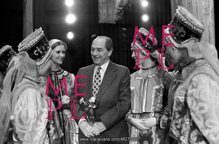 : Igor Moiseyev, 1976 : Igor Moiseyev, 1976