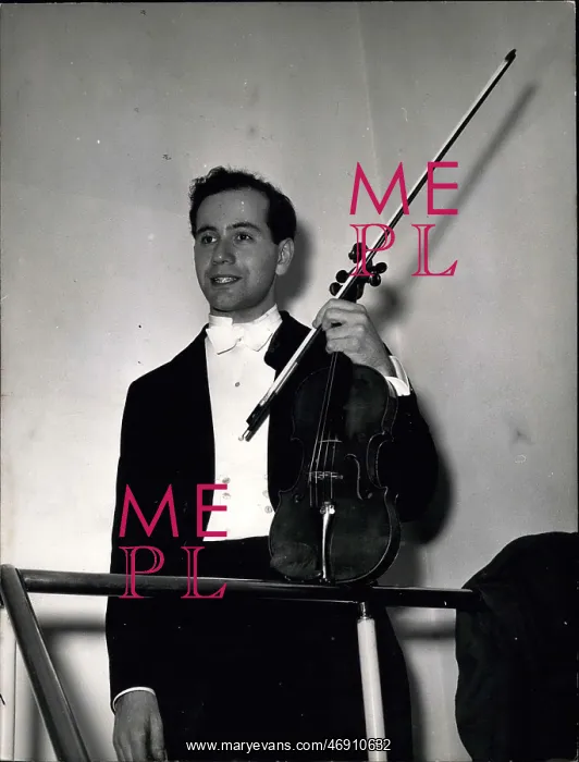 : Igor Oistrach, Soviet violinist, in Munich, Germany : Igor Oistrach, Soviet violinist, in Munich, Germany
