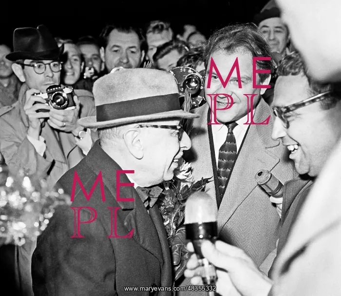 : Igor Stravinsky tours in USSR : Igor Stravinsky tours in USSR