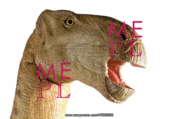 : Iguanodon. An animatronic Iguanodon dinosaur made by Kokoro in colabroration : Iguanodon. An animatronic Iguanodon dinosaur made by Kokoro in colabroration