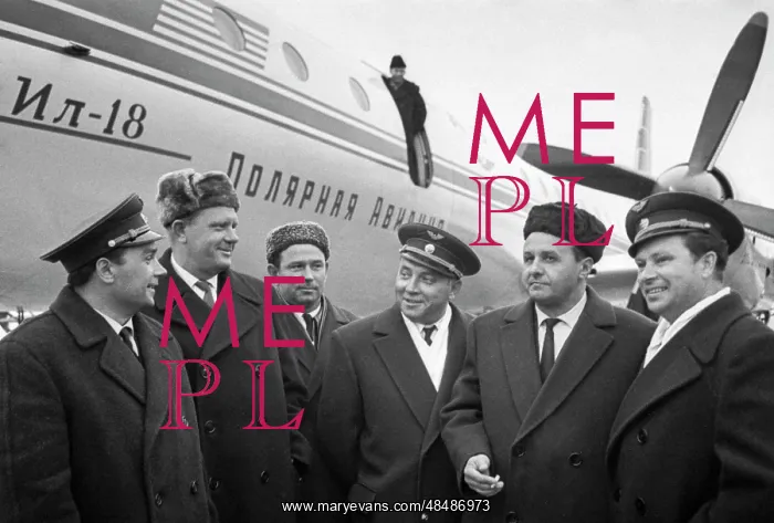 : IL-18 airliner crew : IL-18 airliner crew