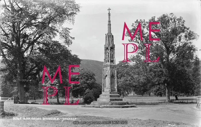 : Ilam Cross in Dovedale : Ilam Cross in Dovedale