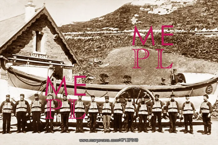  : Ilfracombe lifeboat and crew