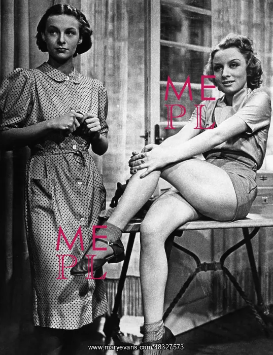 : Ilse Werner and Mady Rahl, 1940 : Ilse Werner and Mady Rahl, 1940