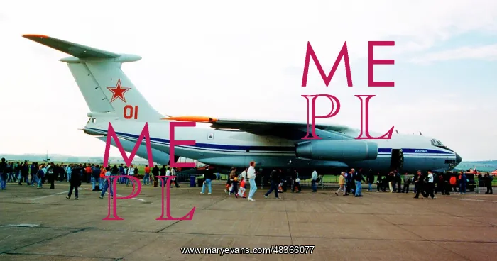 : Ilyushin Il-76MD 01 Red : Ilyushin Il-76MD 01 Red