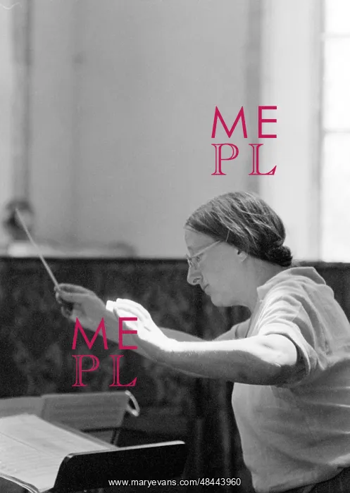 : Imogen Holst Conducting : Imogen Holst Conducting