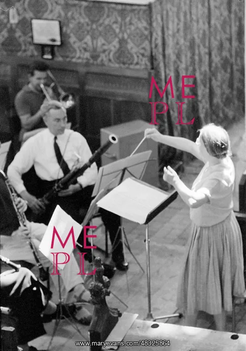 : Imogen Holst Conducting at Blythburgh : Imogen Holst Conducting at Blythburgh