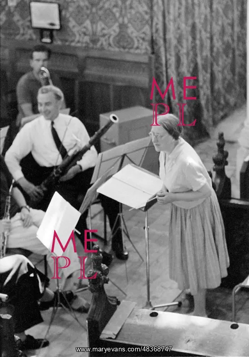 : Imogen Holst Conducting at Blythburgh : Imogen Holst Conducting at Blythburgh