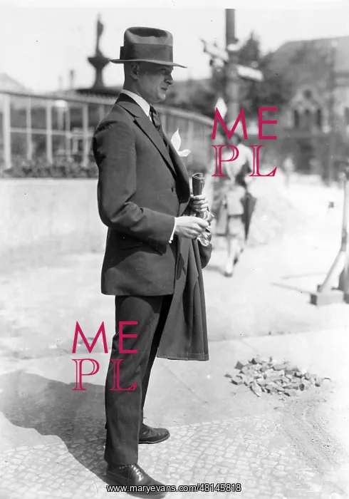 : The impostor Harry Domela, 1927 : The impostor Harry Domela, 1927