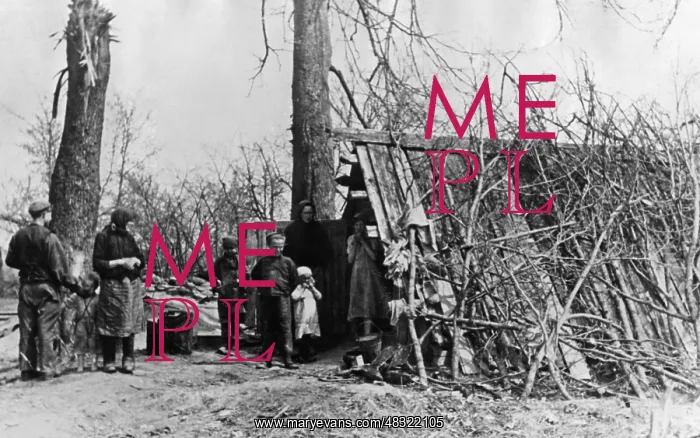 : Impoverished Soviet citizens : Impoverished Soviet citizens