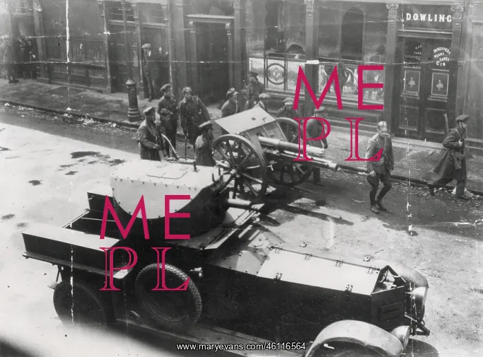 : Improvised armoured car, Dublin 1916 : Improvised armoured car, Dublin 1916
