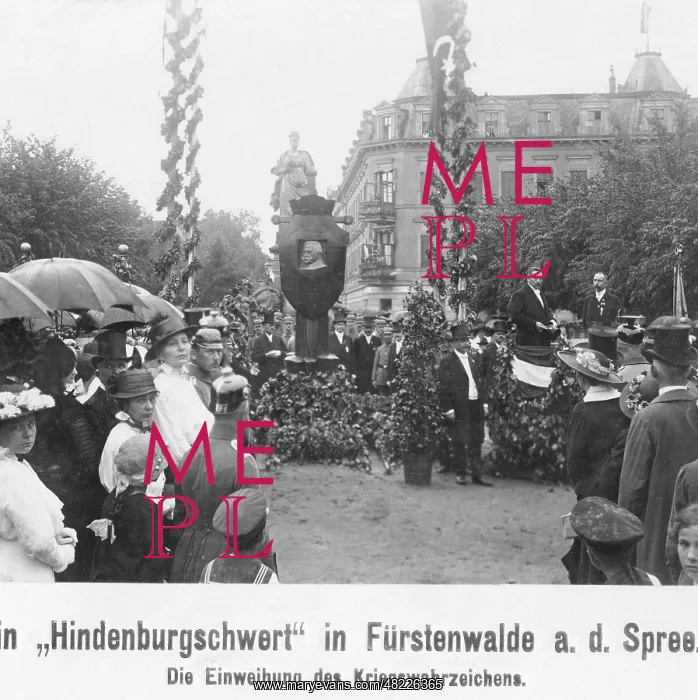 : Inauguration of a war monument 1916 : Inauguration of a war monument 1916