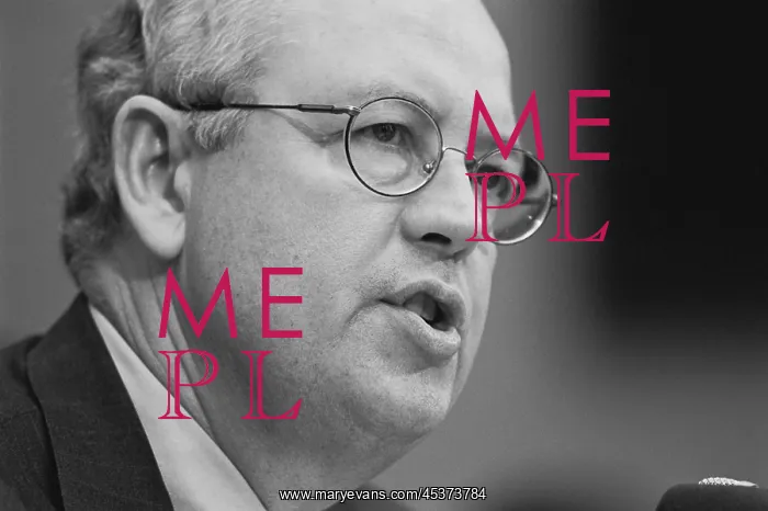 : Independent Counsel Ken Starr testifying before : Independent Counsel Ken Starr testifying before