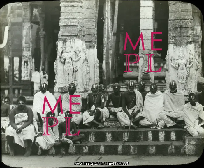 : India - Group of Brahmins : India - Group of Brahmins