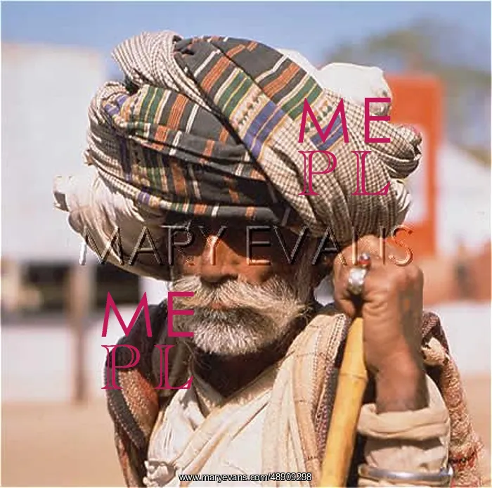 : INDIAN MAN IN TURBAN : INDIAN MAN IN TURBAN