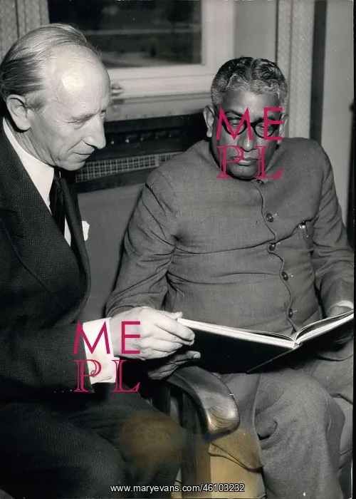 : Indian Minister Kalipada Mookerjee, Baron von Recum, Germany : Indian Minister Kalipada Mookerjee, Baron von Recum, Germany