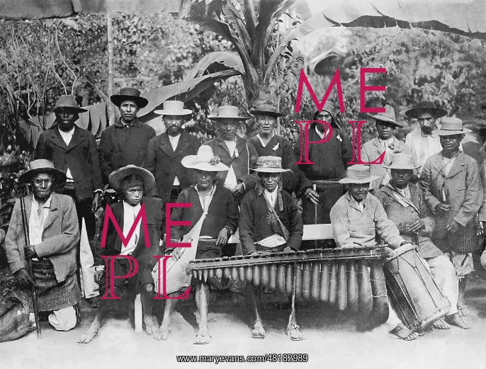: Indian music band, 1911 : Indian music band, 1911