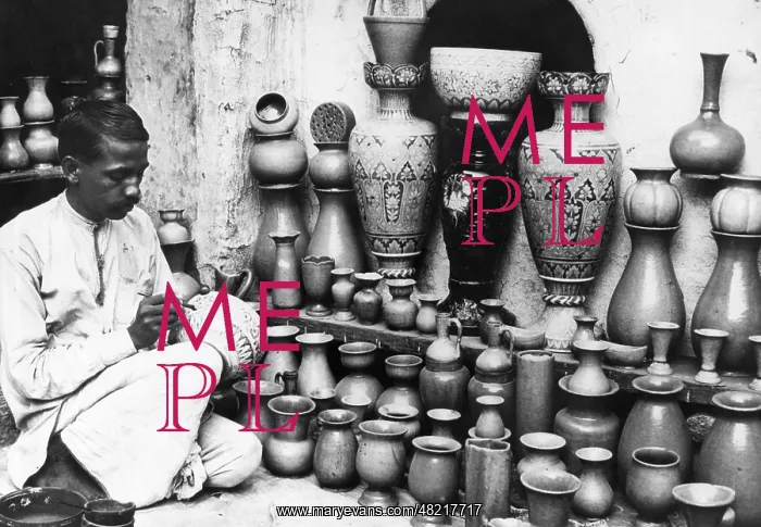 : Indian porcelain painter, 1931 : Indian porcelain painter, 1931