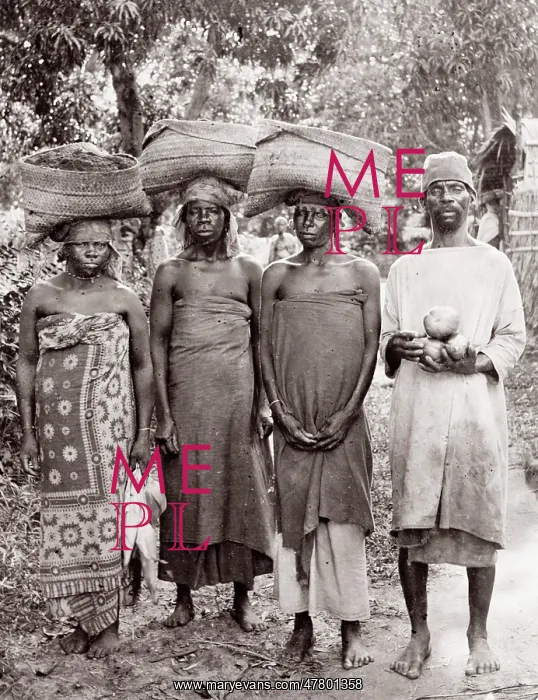 : Indigenous group with paniers, Madagascar : Indigenous group with paniers, Madagascar
