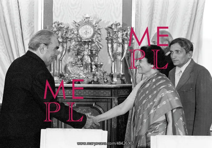 : Indira Gandhi visit to Soviet Union, 1982 : Indira Gandhi visit to Soviet Union, 1982