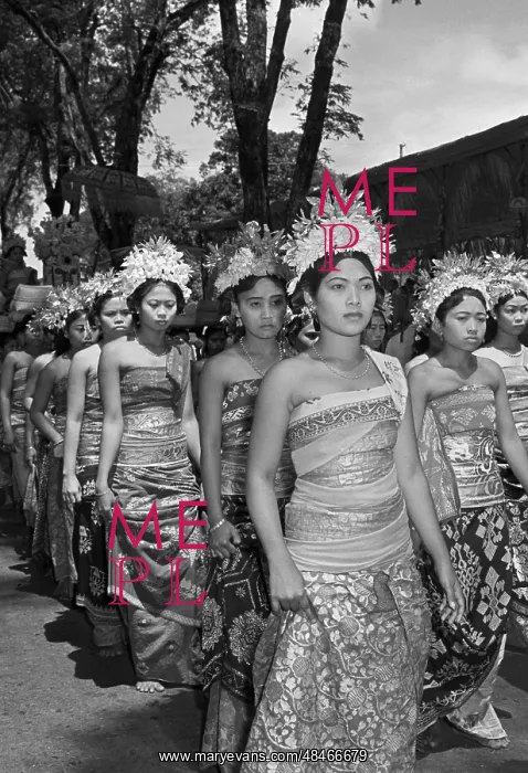 : Indonesian women : Indonesian women