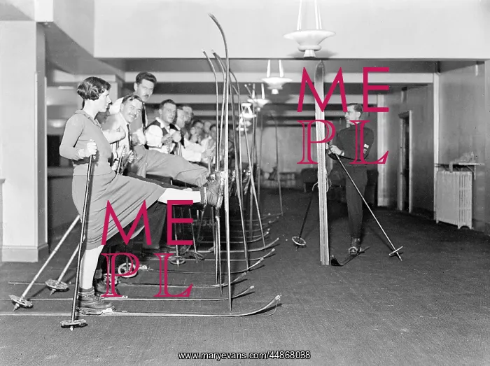 : INDOOR SKIING LESSON : INDOOR SKIING LESSON